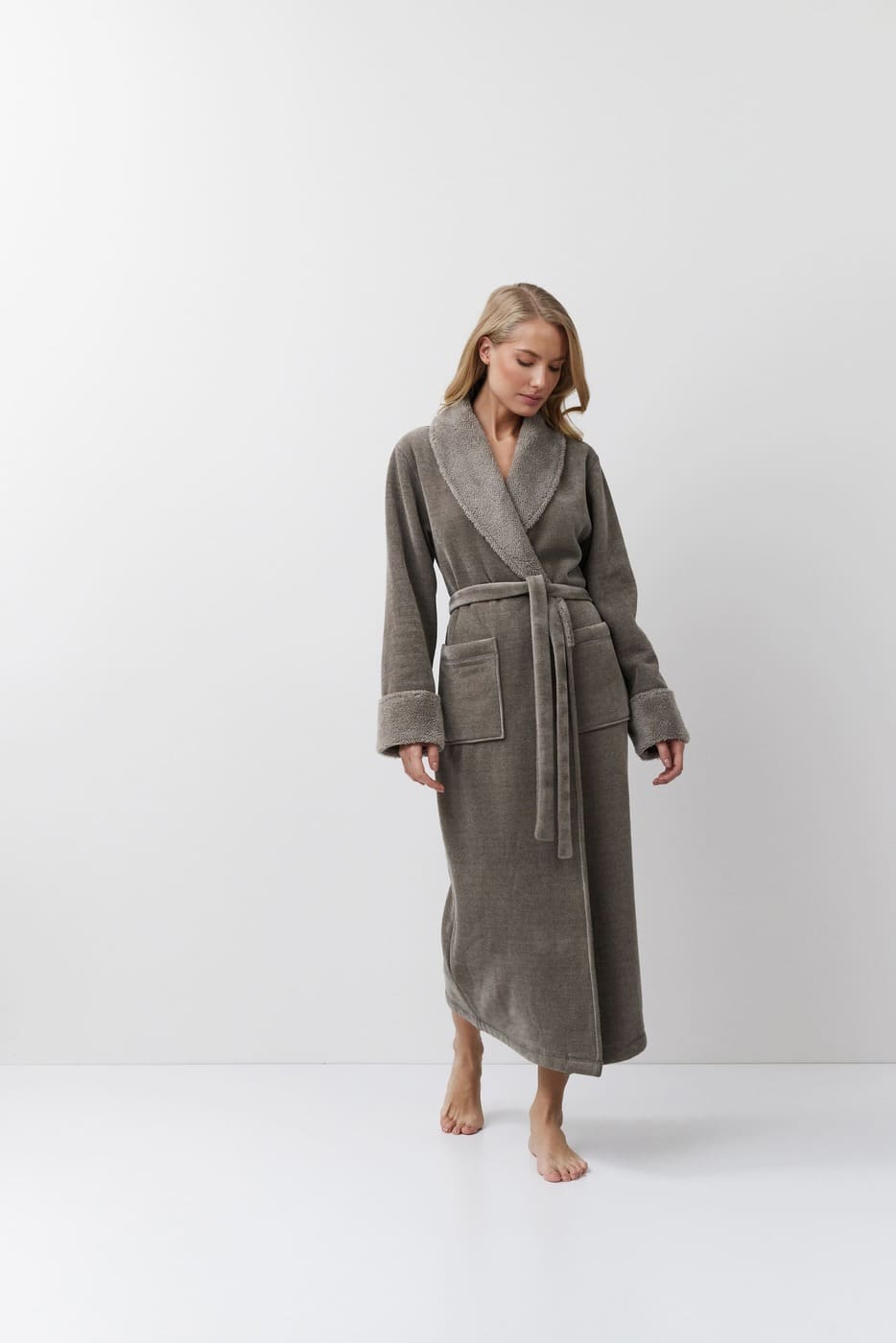 ARUELLE Esme bathrobe - Image 5