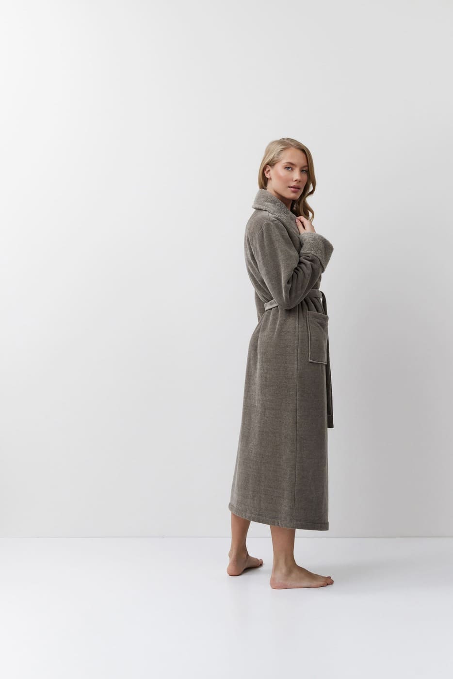 ARUELLE Esme bathrobe - Image 4