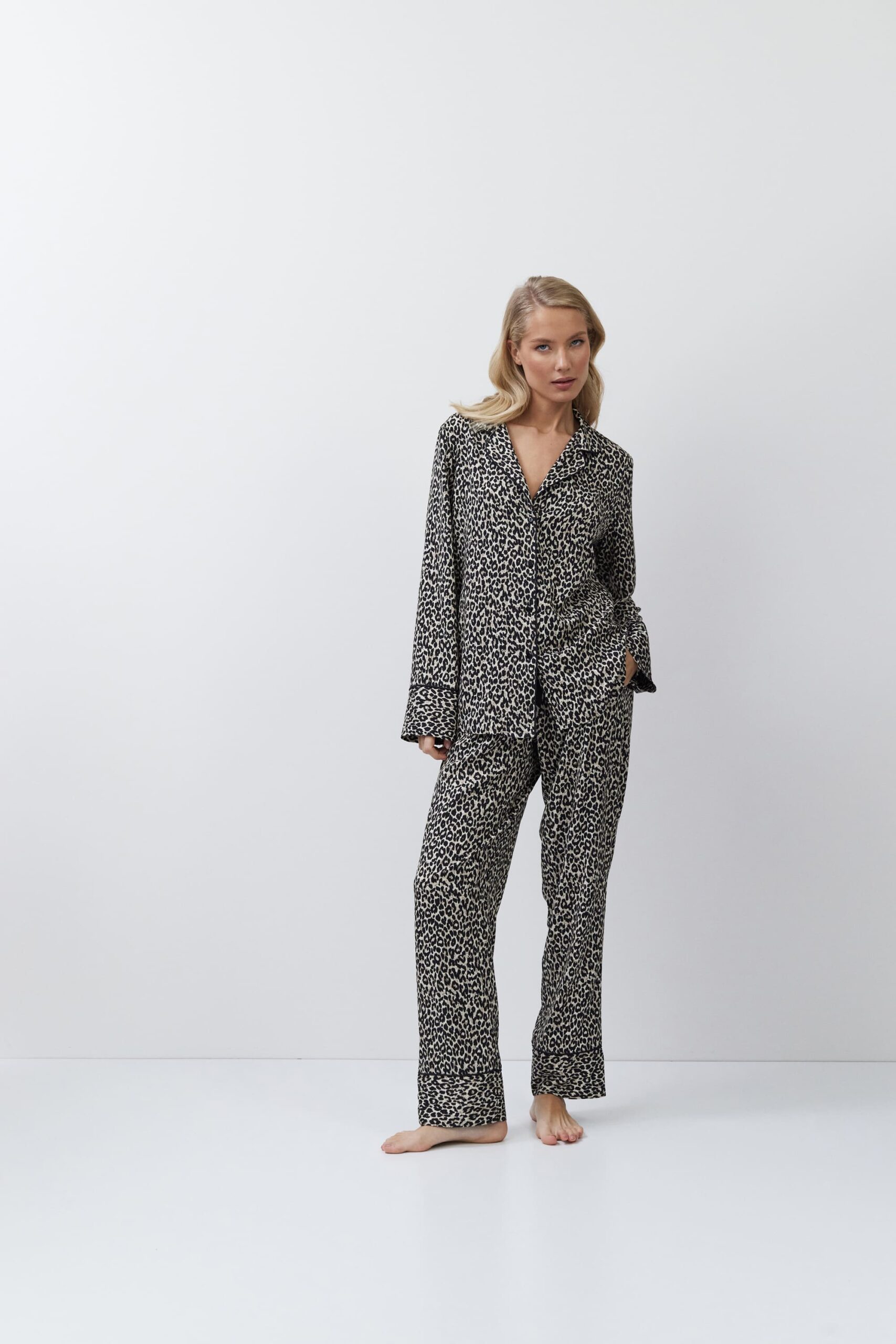 ARUELLE Leona pajama long - Image 10