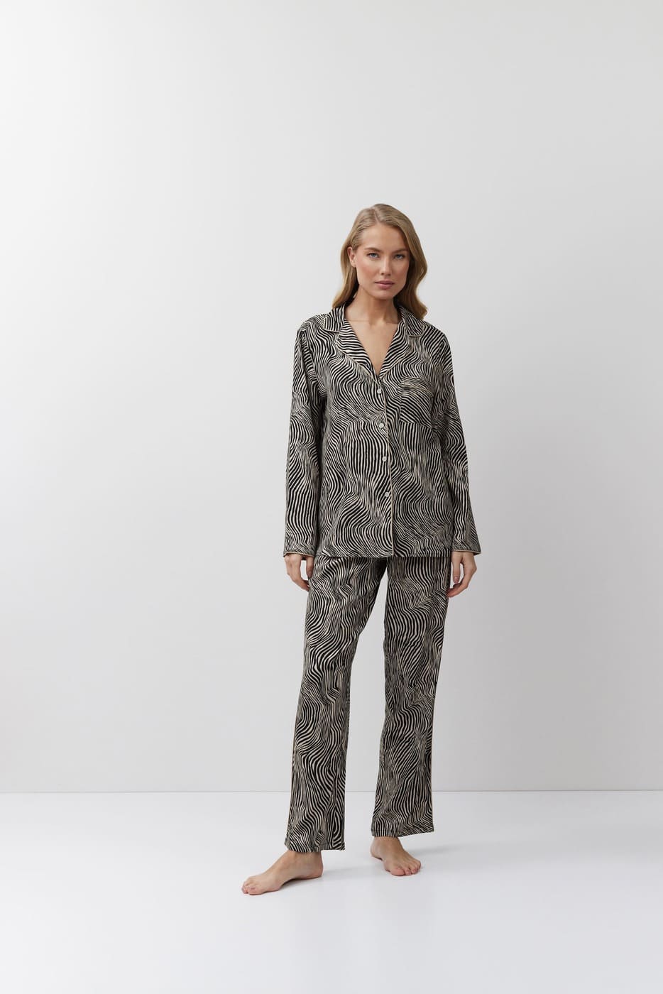 ARUELLE Linna pajama long - Image 5