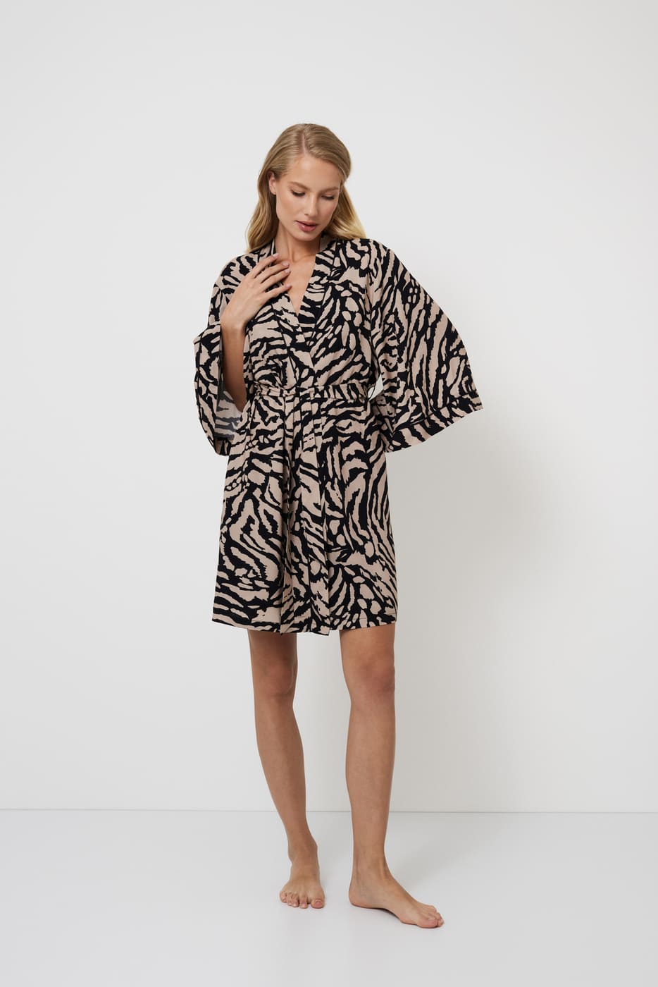 ARUELLE Sherry gown - Image 2