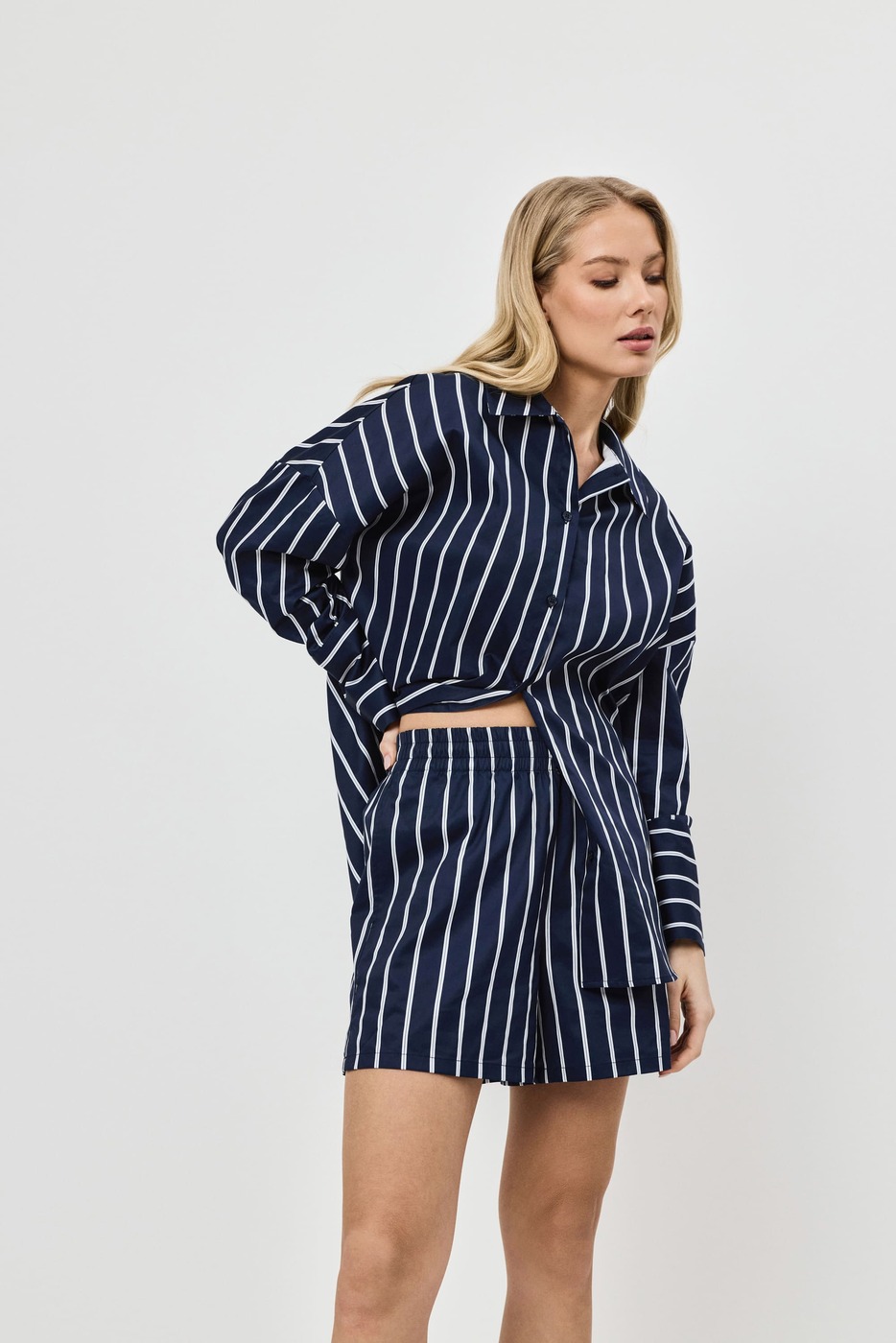 ARUELLE Lumen set short